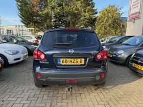 Nissan Qashqai thumbnail 4