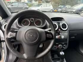 Opel Corsa thumbnail 10