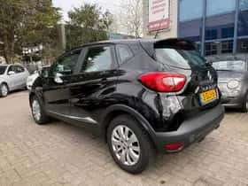 Renault Captur thumbnail 2