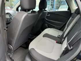 Renault Captur thumbnail 10