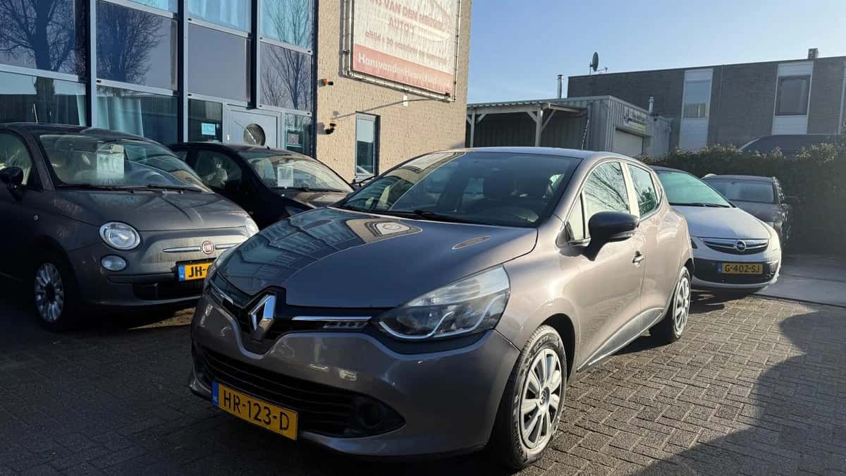 Renault Clio — foto 1