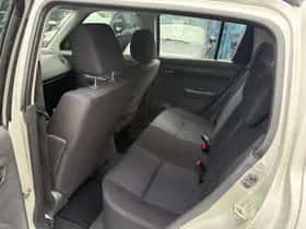 Suzuki Swift thumbnail 11