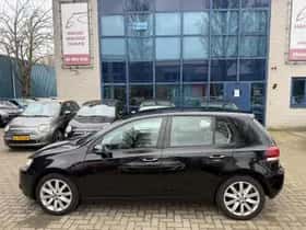 Volkswagen Golf thumbnail 2