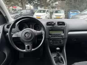 Volkswagen Golf thumbnail 10