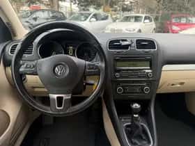 Volkswagen Golf thumbnail 10