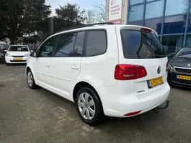Volkswagen Touran thumbnail 3