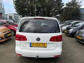 Volkswagen Touran thumbnail 4