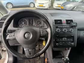 Volkswagen Touran thumbnail 10