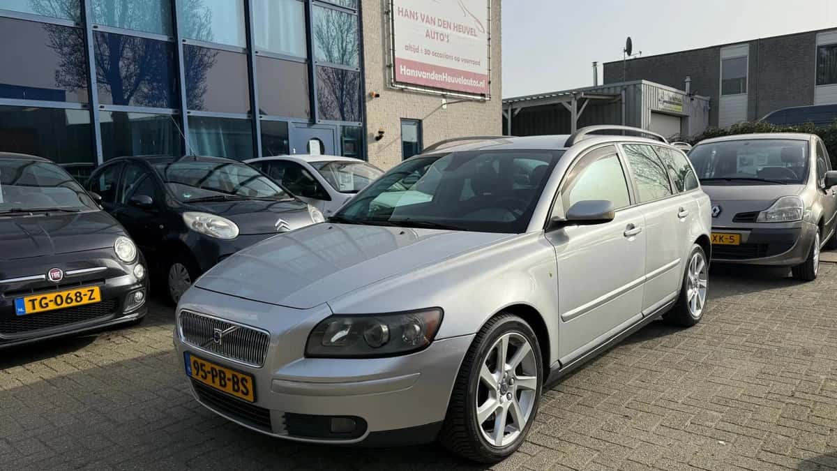 Volvo V50 — foto 1