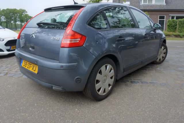 Citroën C4 (2008) thumbnail 4