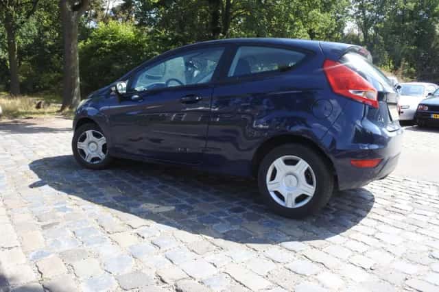 Ford Fiesta (2008) thumbnail 5