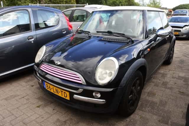 MINI One (2003) thumbnail 1