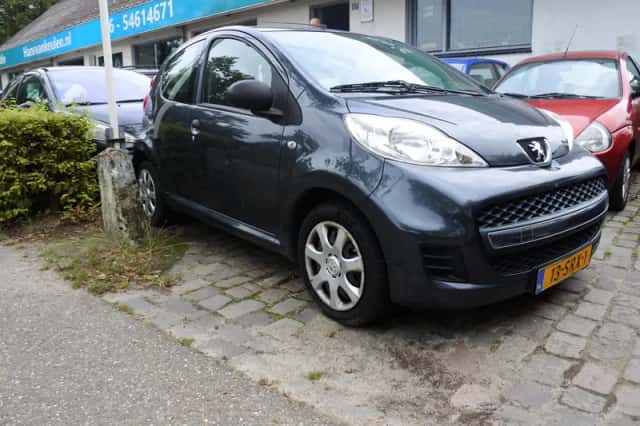 Peugeot 107 (2011) thumbnail 1