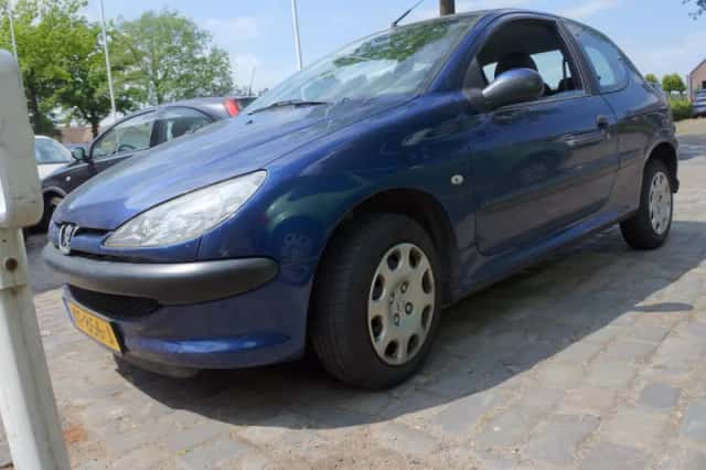 Peugeot 206 (2006) thumbnail 2