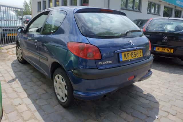 Peugeot 206 (2006) thumbnail 4