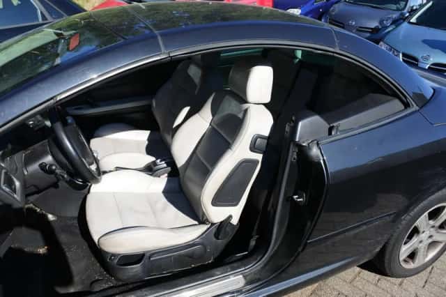 Peugeot 307 CC (2005) thumbnail 6