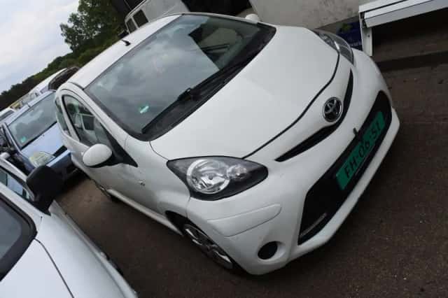 Toyota Aygo (2012) thumbnail 6