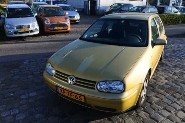 Volkswagen Golf (1999) thumbnail 3