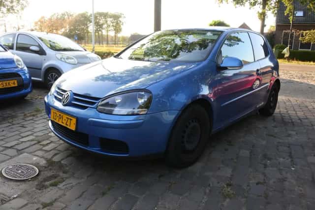 Volkswagen Golf (2004) thumbnail 1
