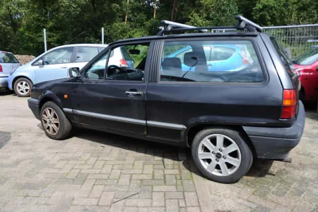 Volkswagen Polo (1993) thumbnail 1