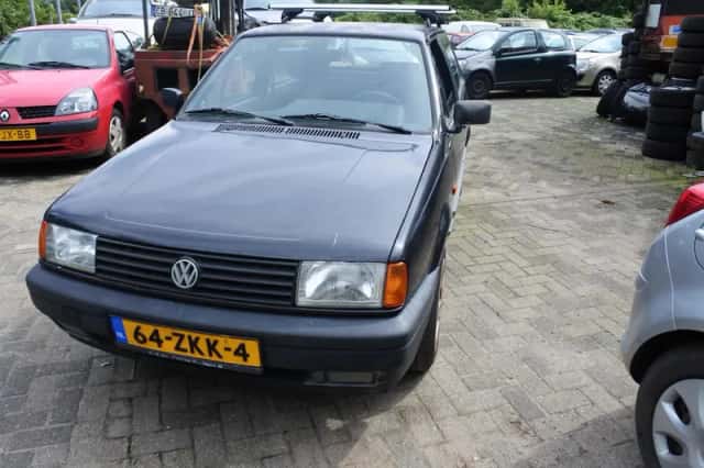 Volkswagen Polo (1993) thumbnail 4