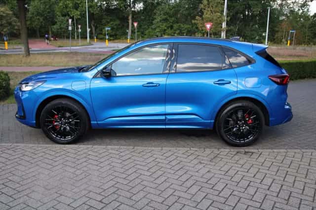 Ford Kuga (2026) thumbnail 3