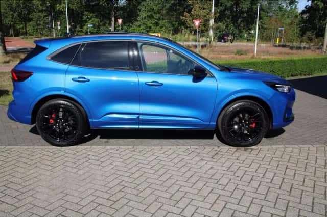Ford Kuga (2026) thumbnail 4