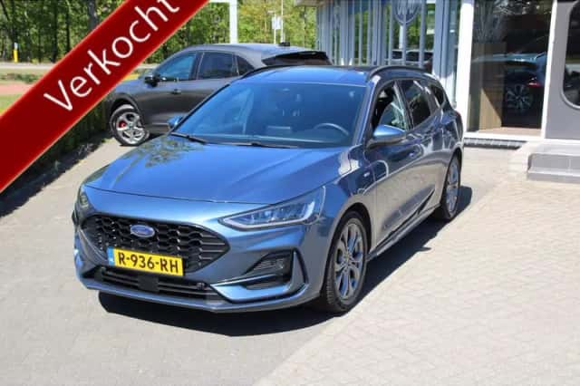 Ford Focus (2022) thumbnail 1