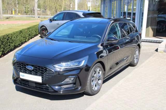 Ford Focus (2024) thumbnail 1