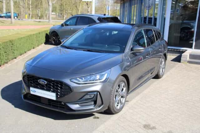 Ford Focus (2024) thumbnail 1