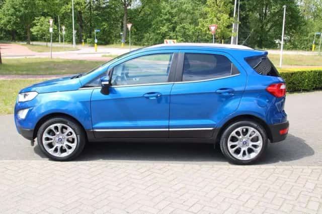 Ford EcoSport (2018) thumbnail 3