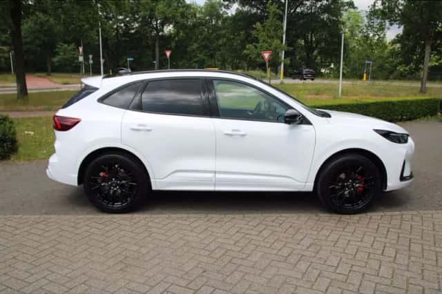 Ford Kuga (2026) thumbnail 4