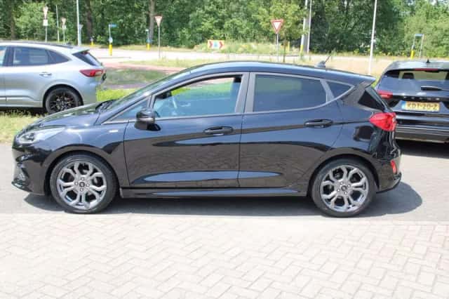 Ford Fiesta (2021) thumbnail 3