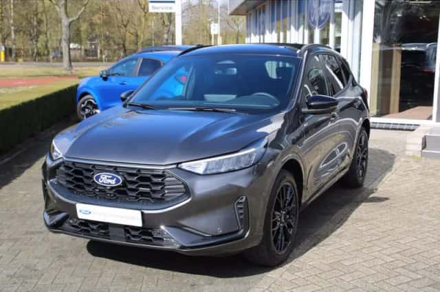 Ford Kuga (2025) thumbnail 1