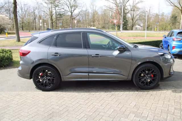 Ford Kuga (2025) thumbnail 5