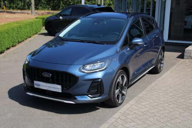 Ford Fiesta (2023) thumbnail 2
