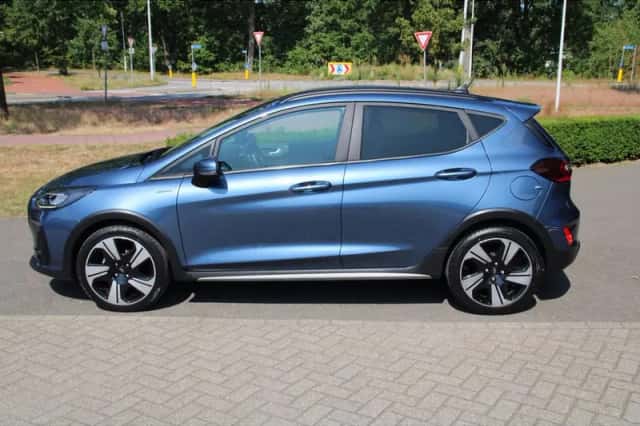 Ford Fiesta (2023) thumbnail 3