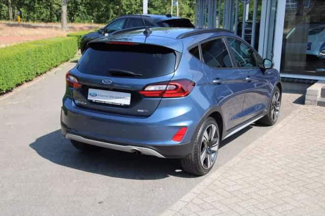Ford Fiesta (2023) thumbnail 5
