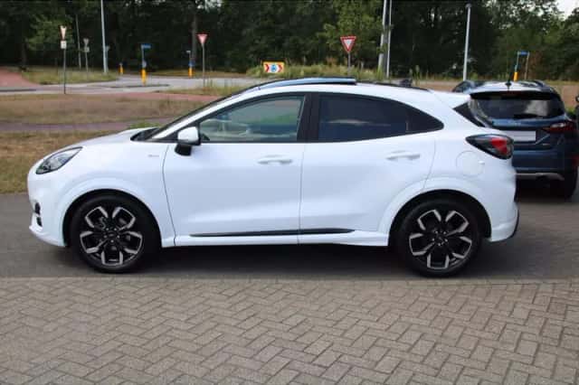 Ford Puma (2023) thumbnail 3
