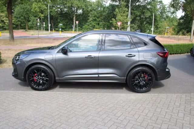 Ford Kuga (2026) thumbnail 3
