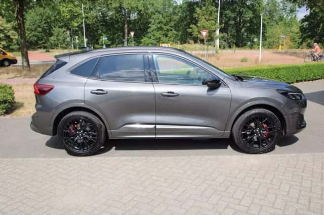 Ford Kuga (2026) thumbnail 4