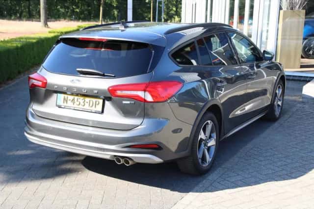 Ford Focus (2020) thumbnail 6