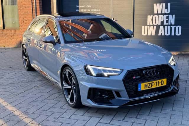Audi RS 4 (2019) thumbnail 3