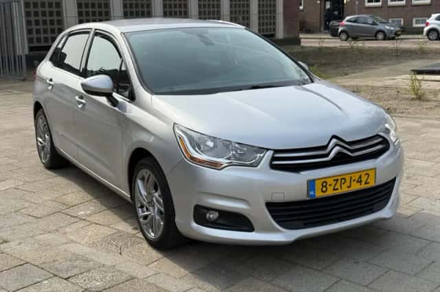 Citroën C4 (2015) thumbnail 3