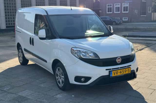 Fiat Doblò (2015) thumbnail 3