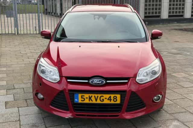 Ford Focus (2013) thumbnail 2