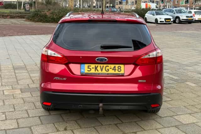 Ford Focus (2013) thumbnail 6