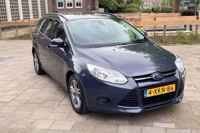 Ford Focus (2014) thumbnail 3