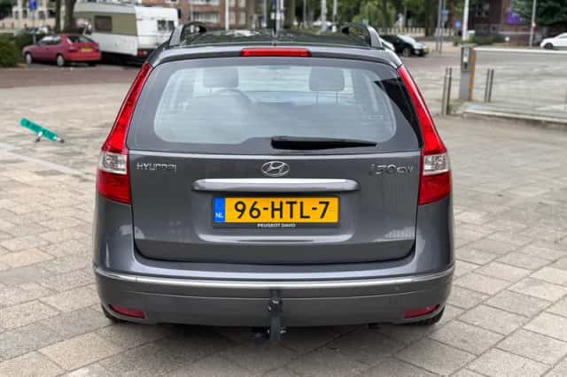 Hyundai i30 (2009) thumbnail 5