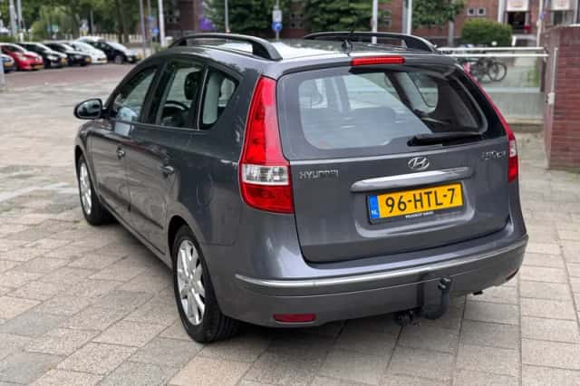 Hyundai i30 (2009) thumbnail 6